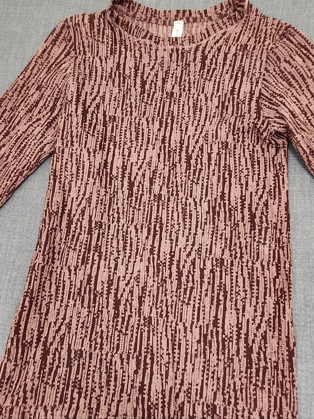 Athleta Flurry Elemental Top Athletic Long Sleeve. XS - Picture 3 of 7